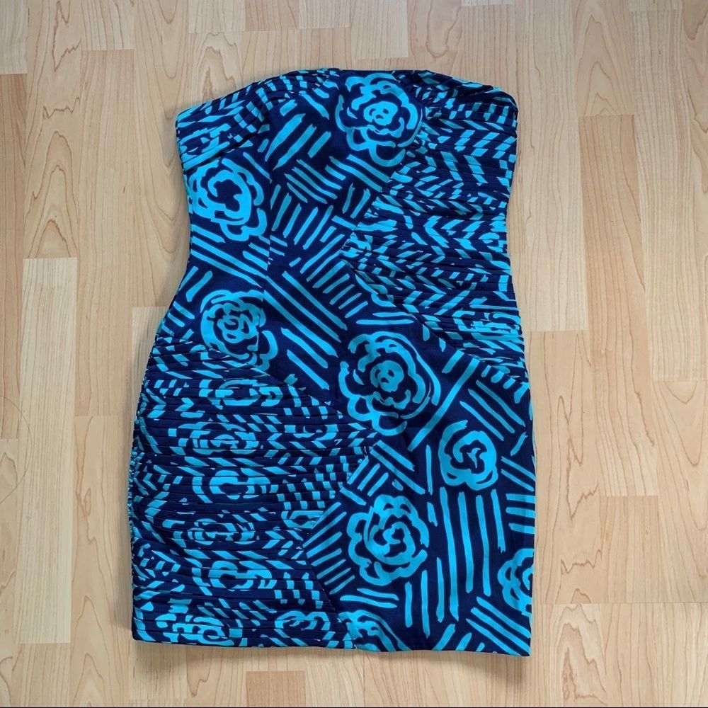New BCBGeneration Strapless Dress Size 4